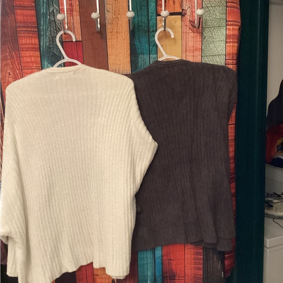 Barefoot Dreams Cozy Chic Lite Shrugs - Picture 5 of 5